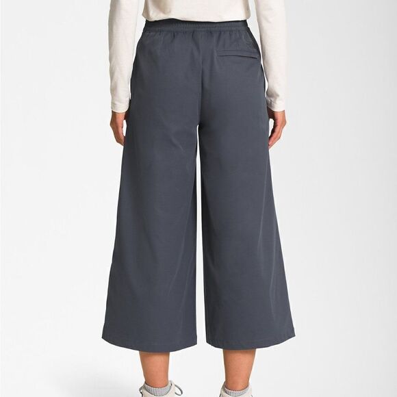 The North Face Gray Relaxed Fit Standard Wide Leg Pants. NWT! Size 10 - Picture 3 of 15